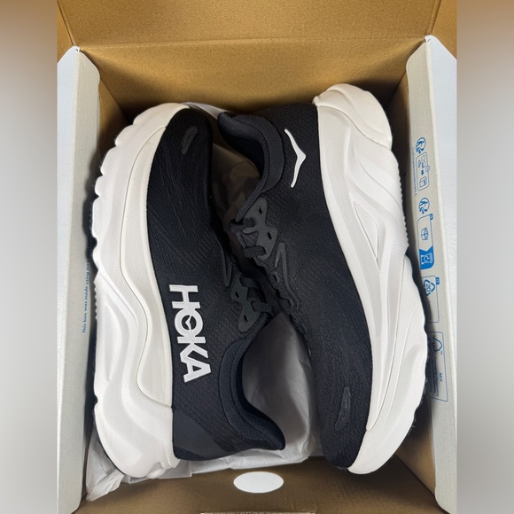 Hoka Arahi 8 Women's Running Shoes Color Black And White Size 8B - Picture 6 of 9